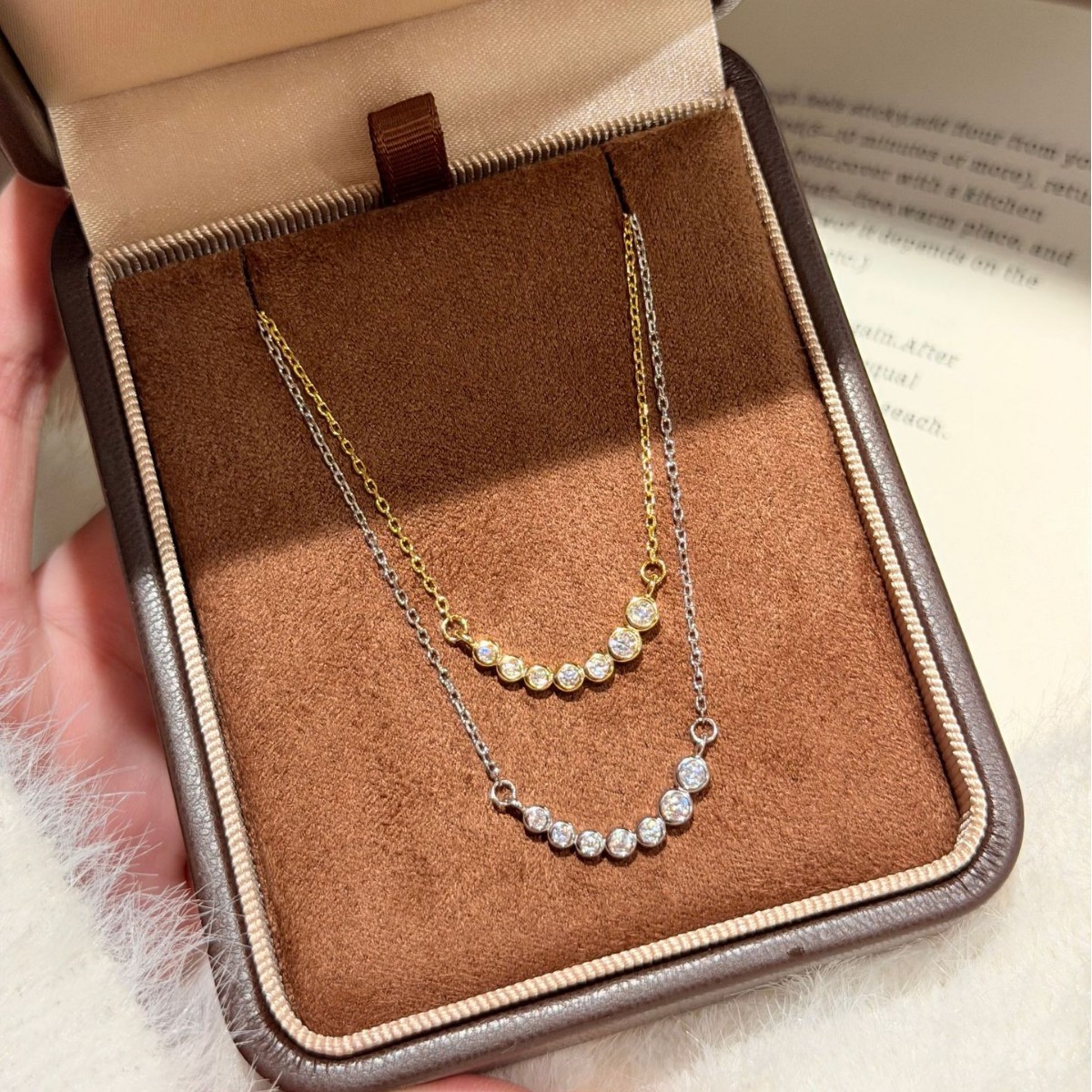 สร้อยคอจี้โมอิสซาไนต์ทรงกลมแบบ - Bezels Set Pendant บทวิจารณ์และราคา